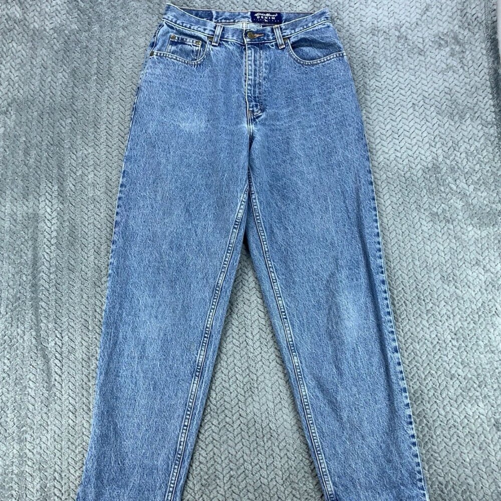Eddie Bauer Women's High-Waisted Classic Retro Tapered Jeans